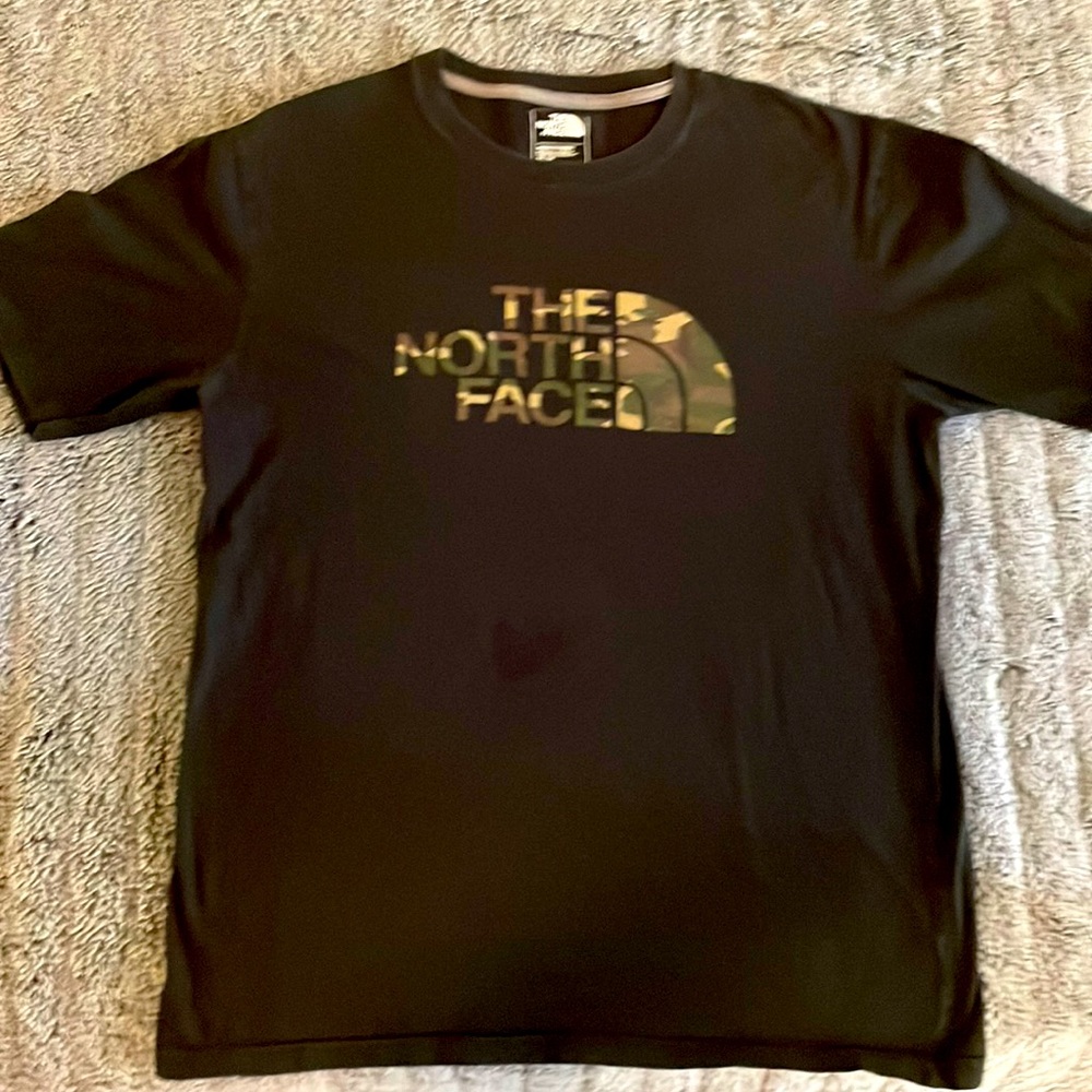 Men’s black North Face Camo t shirt